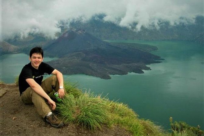 Rinjani Trekking 3D2N Summit - Day 2: The climb to Sembalun Crater Rim