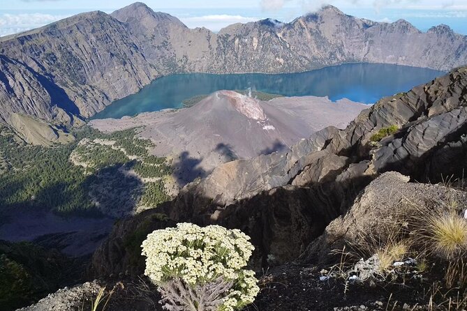 Rinjani Trekking Three Days Two Night Summit Lake - Day two: the crater rim and Segara Anak Lake