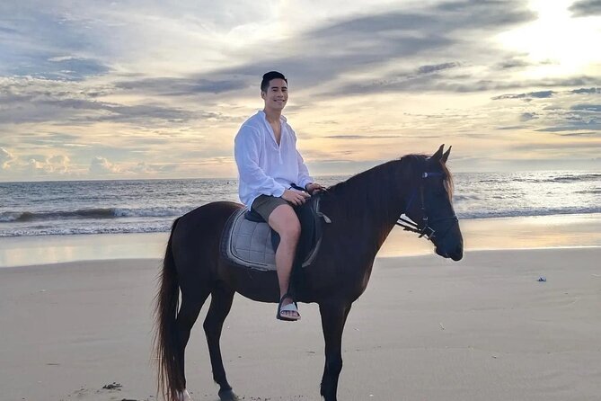 Seminyak Horse back riding In the beach - Meeting the horses at Mesari Stables