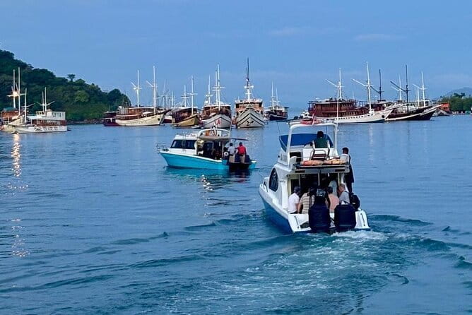 Shared Trip Sailing Komodo 3D2N - What you eat and how comfortable the boat feels