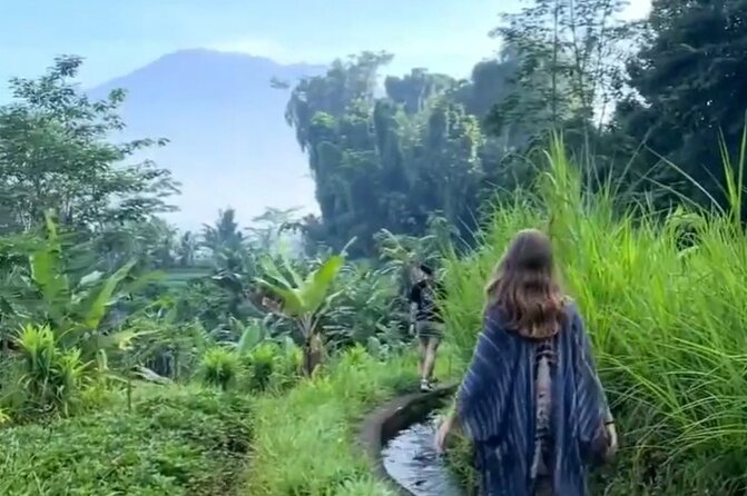 Sidemen Trekking: A Walk from a Different Perspective - Following the irrigation water toward Mount Agung