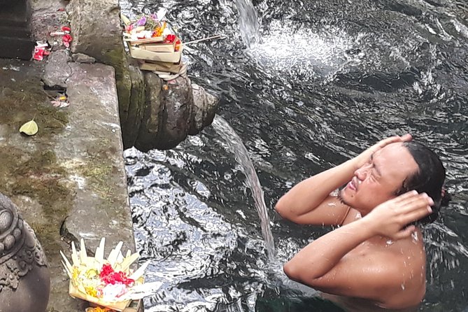 Skip the Line Tirta Empul Temple Entrance Ticket All Inclusive - What makes Tirta Empul different from a regular temple visit