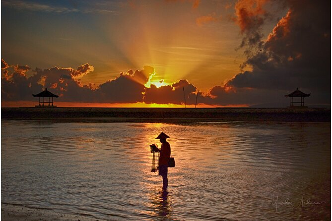 Sunrise With Fisherman Shot Tour in Bali - Rendang Rock Village and the rice-field view