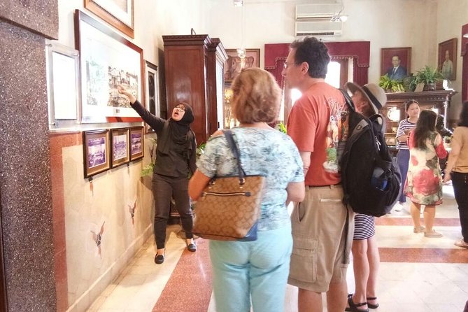 Surabaya Private Tour - Why a private car works well in Surabaya