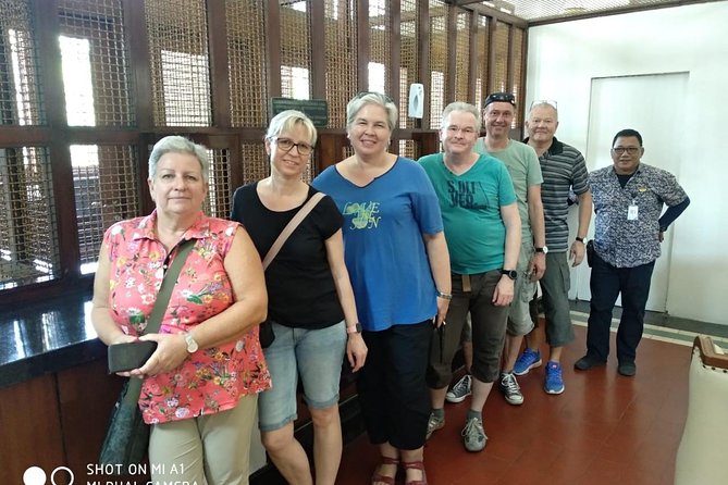 Surabaya Private Tour - Lunch, from local restaurant to simple food court