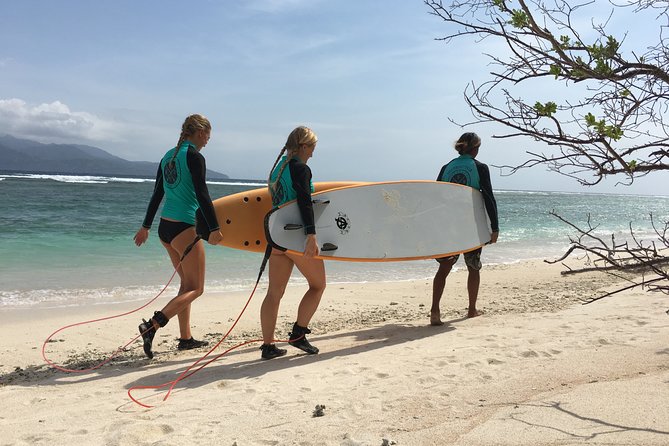 Surf Lesson Gili Trawangan - Equipment, comfort, and what to bring