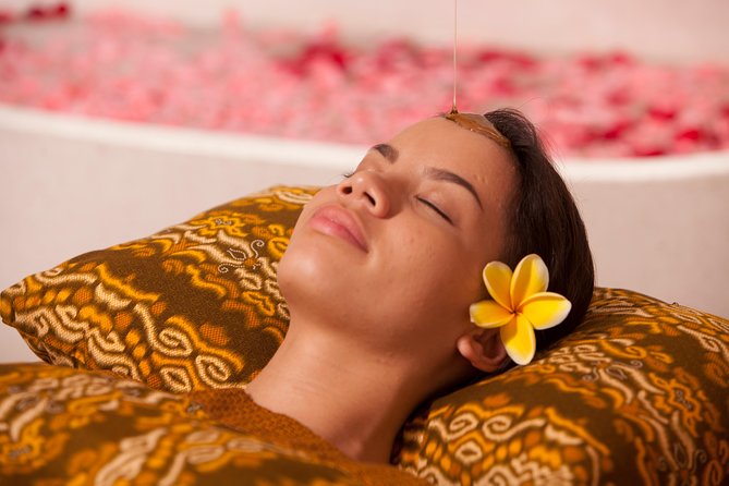 Sweet Dream Couple Treatment by ANJALI SPA - The 60-minute traditional facial