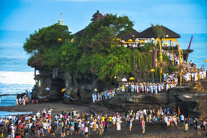 Tanah Lot and North Bali Tour: Scenic Journey - Jatiluwih rice terraces and lunch with a view