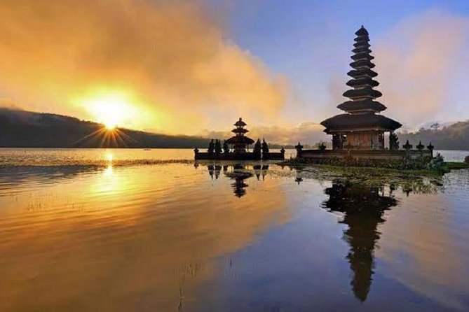 Tanah Lot - Jatiluwih (UNESCO) - Beratan lake -Hidden hill (Wanagiri)-FREE WI-FI - What the private vehicle adds