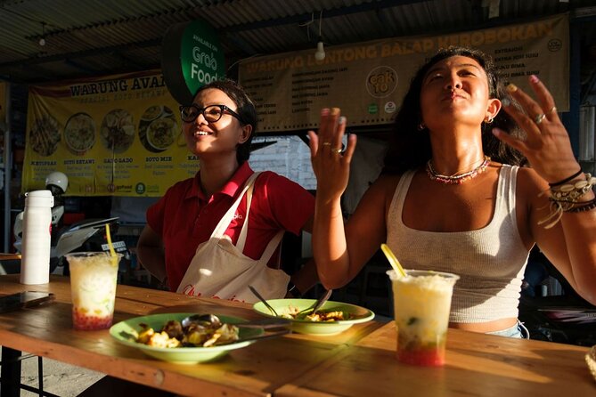 Taste & Explore Bali: Denpasar Street Food & Historic Sites - Jalan Gajah Mada, roast pork, and bakso