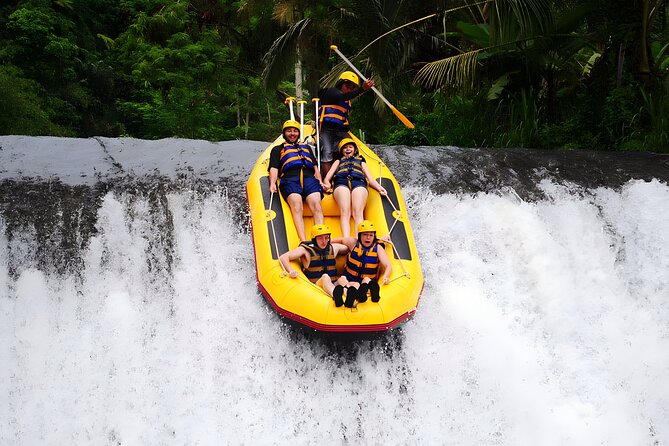 Telaga Waja White Water Rafting - With No Step or Stair : Bali Best Adventures - The start point and the first river sections