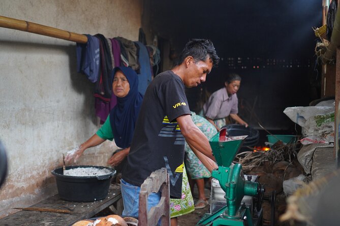 Tete Batu Tour (Culture, Rice Terraces and Waterfalls) - Fitness, clothing, and small practical details