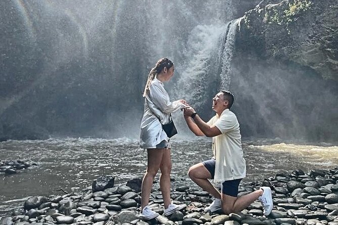 The Best of Ubud Tour and Jungle Swing - Tirta Empul Temple and the meaning of the water