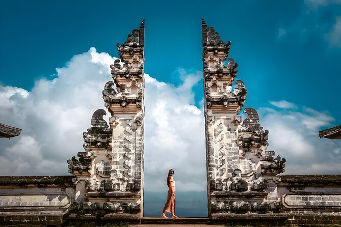 The Gates of Heaven Bali Tour : Bali Instagrammable Trip - Lempuyang Temple and the famous Gates of Heaven