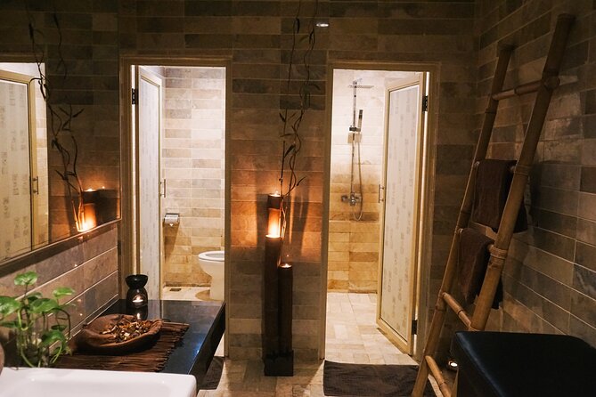 Top 2 Toe Spa Packages in Batam with Lunch - What the $111.22 price really covers