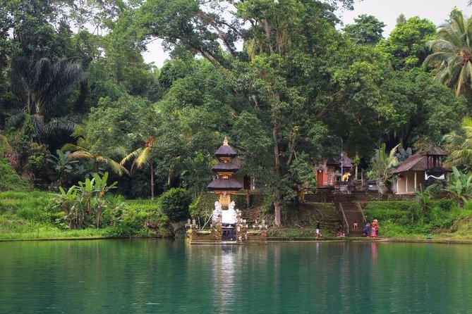 Traditional Balinese Cooking Class with Ubud Tour - The 7am pickup and ride to the village