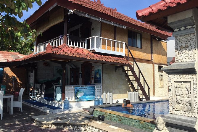 Try Diving in Nusa Lembongan - Penida. For beginners (with 2 ocean dives) - Who will get the most from this course