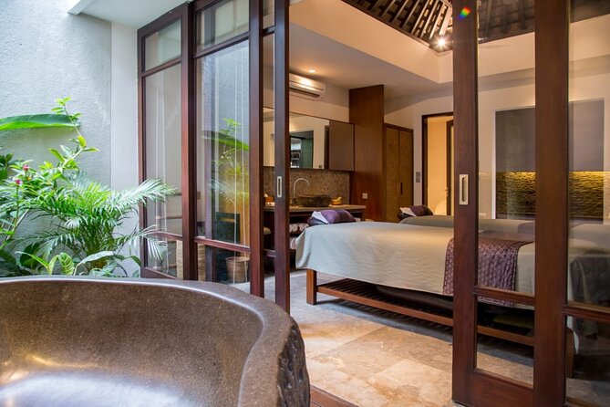 TULA Wellness Balinese Exotic Fruit Ritual - Foot bath and Balinese massage set the tone