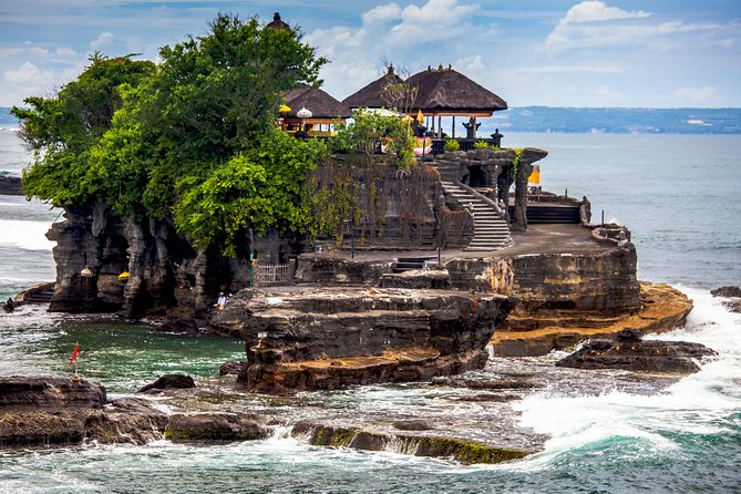 Ubud and Tanah Lot Temple Small Group Sunset Tour - Who should book this experience