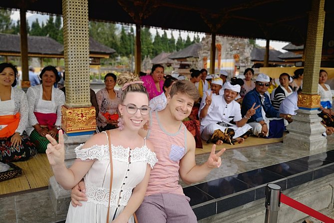 Ubud Bali Driver ( Bali Custom Tour ) - Uluwatu Temple above the ocean