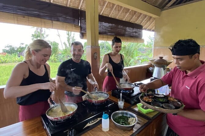 Ubud Cooking Class with Optional Market Visit Pickup Included - Starting at the market with a local shopping lesson