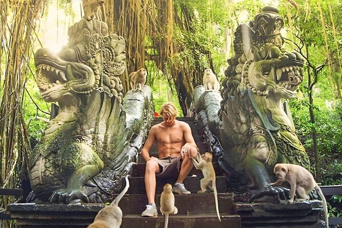 Ubud Day Tour: Sacred Monkey Forest, Tegenungan Waterfall, Rice Terrace - Ubud Palace: a tiny stop with royal context