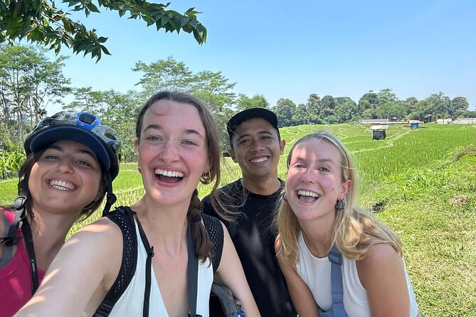 Ubud: Downhill Cycling with Volcano, Rice Terraces and Meal - Your guide shapes the day