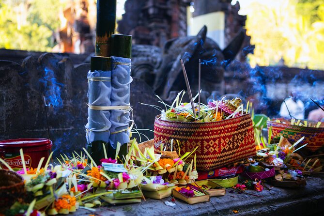 Ubud Experience | Full Day Private Tour in Ubud | FREE WIFI - Batuan Temple and the arts of the surrounding villages