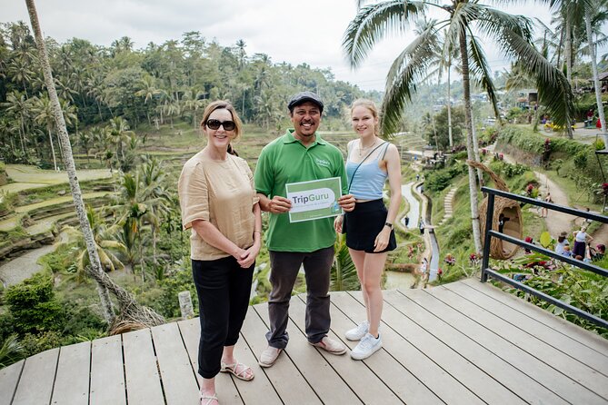 Ubud Small Group Tour: Monkey Forest, Tegalalang Rice Terraces and more - Tegenungan Waterfall: a cool start with an admission fee