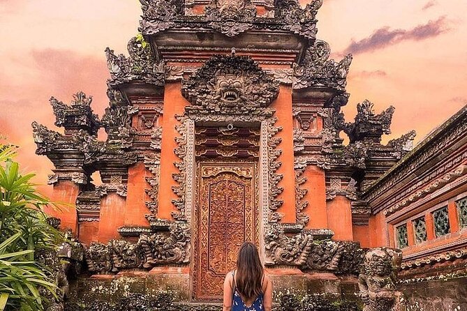 Ubud: Swing - Monkey Forest - Waterfall - Temple - Rice Terraces - Art Crafts - How the private guide changes the day