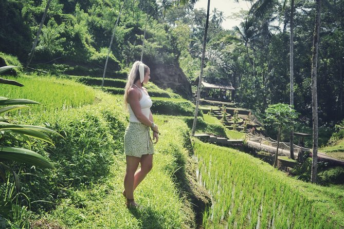 Ubud Tours and Cretya Day Club Pool - Mas Village and the wood-carving visit