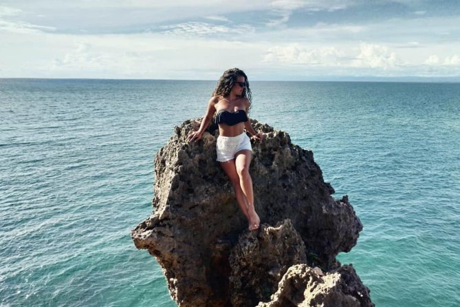 Uluwatu Instagram Tour: Unforgettable Beaches (Private & All-Inclusive) - Melasti Beach and the famous winding road