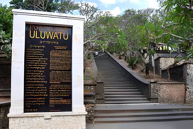 Uluwatu Sunset,Kecak Dance and Diner Seafood In Jimbaran - Should you book it?