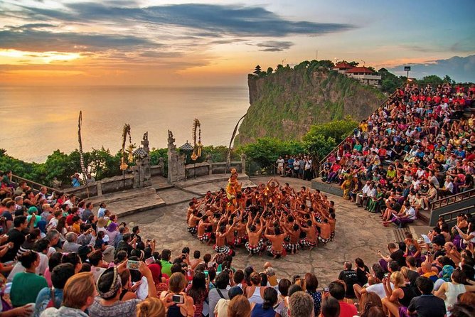 Uluwatu Sunset, Kecak Dance, and Dinner Jimbaran Beach - Arriving early for the Kecak performance
