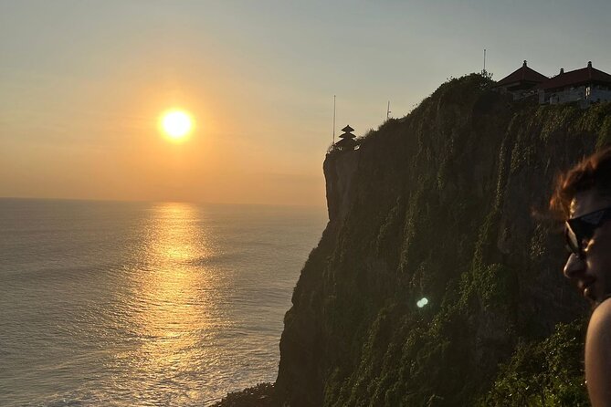 Uluwatu Temple Entrance & Kecak Dance Tickets - Why Uluwatu Temple makes a strong opening