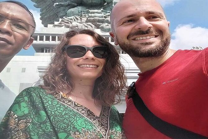 Uluwatu Temple with Sunset Tours - Guides, driving, and the human side of the tour