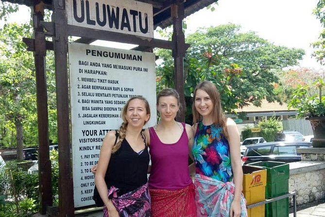 Uluwatu tour & Balinese kecak dance - What the $50 group price really covers