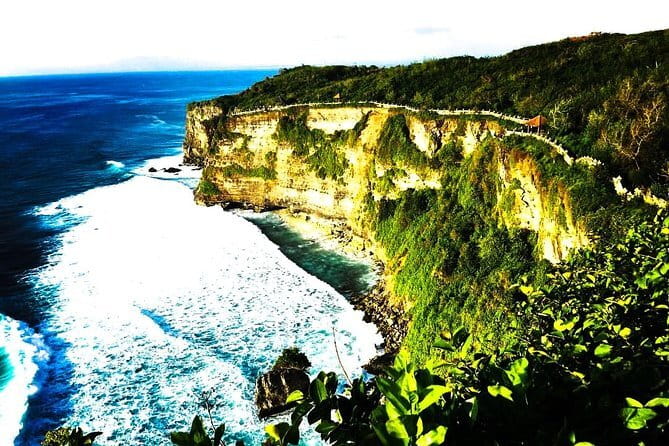 West Nusa Penida Day Trip - The 5 p.m. boat sets the return deadline