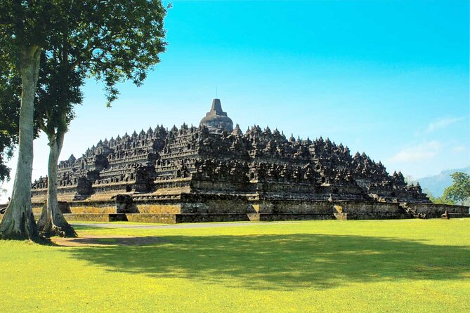 Yogyakarta: Borobudur Climb-up & Prambanan Day Trip All Inclusive - Why combining Borobudur and Prambanan works