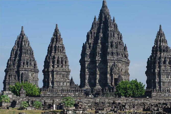 Yogyakarta: Borobudur Climb-up & Prambanan Day Trip All Inclusive - The guides make the logistics easier