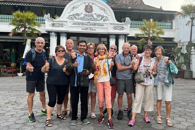 Yogyakarta: Borobudur Top Access & Prambanan Temple Private Tour - The private car is the real convenience