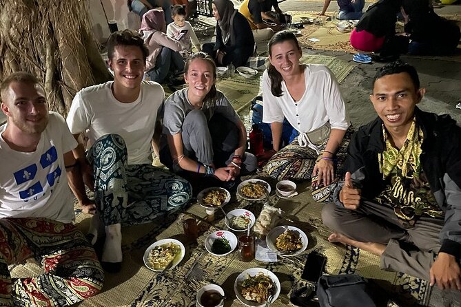 Yogyakarta: Borobudur Top Access & Prambanan Temple Private Tour - Timing, meals, and the road between temples