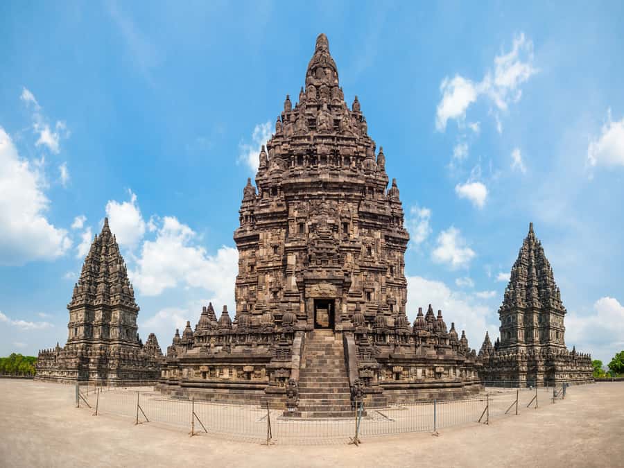 Yogyakarta: Prambanan Temple Entrance Ticket - A simple self-guided visit with a useful map